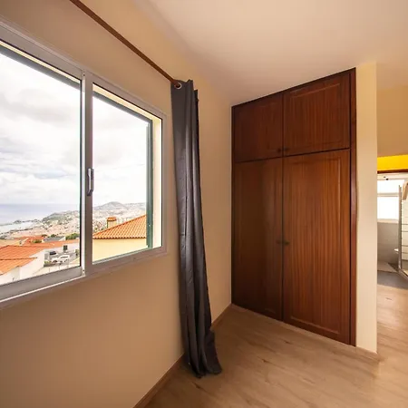 Flowers Island House 7 * Funchal (Madeira)